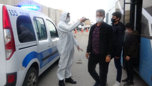 Sahte seyahat belgeleriyle Van'a giden 22 kişi yakalandı - Sputnik Türkiye