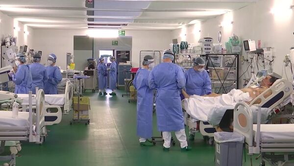 İtalya'nın Bergamo kentindeki sahra hastanesinde görev yapan Rus doktorlar - Sputnik Türkiye