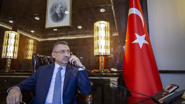 Cumhurbaşkanı Yardımcısı Fuat Oktay, Rusya Başbakanı Mihail Mişustin ile telefon görüşmesi yaptı. - Sputnik Türkiye