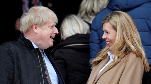 İngiltere Başbakanı Boris Johnson ve nişanlısı Carrie Symonds - Sputnik Türkiye