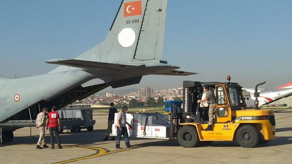 Türkiye'den iki ülkeye daha tıbbi yardım - Sputnik Türkiye