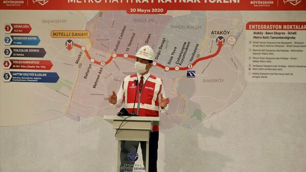 İstanbul Büyükşehir Belediyesi (İBB) tarafından yapımına 2016'da başlanan İkitelli-Ataköy Metro Hattı'nda rayların döşenmesine başlandı. Programda İBB Başkanı Ekrem İmamoğlu konuşma yaptı. - Sputnik Türkiye