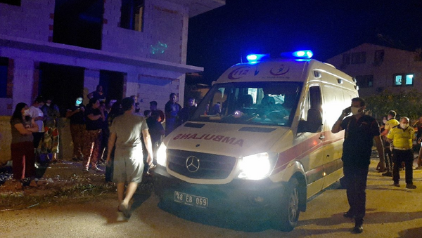 Muğla'da kendisini içeri kilitleyip evi ateşe veren kişi hayatını kaybetti - Sputnik Türkiye