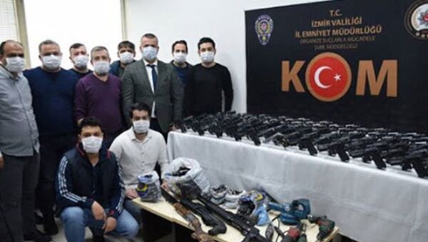 Uluslararası silah kaçakçılığı yapan örgüte operasyon: 13 gözaltı - Sputnik Türkiye