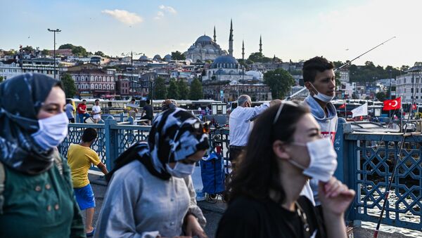 maske - Süleymaniye Camii - Yeni Cami-  İstanbul - koronavirüs - Sputnik Türkiye